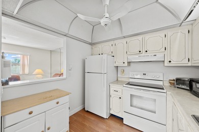 Just listed 2nd Floor 1 Bed / 1.5 Bath unit located in the on Kings Point Golf -Flanders Way in Florida - for sale on GolfHomes.com, golf home, golf lot