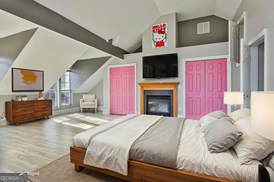 This spacious 5-bedroom, 5-bath home offers 4,405 square feet of on Canongate On White Oak Golf Course in Georgia - for sale on GolfHomes.com, golf home, golf lot