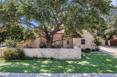 Welcome to this delightful one-story residence, elegantly on Delaware Springs Golf Course in Texas - for sale on GolfHomes.com, golf home, golf lot