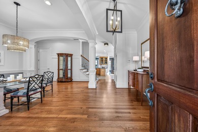 LUXURY LIVING AT LAKE SINCLAIR! MILLION DOLLAR VIEWS, LOCATION on Milledgeville Country Club in Georgia - for sale on GolfHomes.com, golf home, golf lot