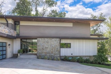 Exquisite 7,100 Sq Ft Modern Estate in the gated Loch Lloyd on Loch Lloyd Country Club in Missouri - for sale on GolfHomes.com, golf home, golf lot
