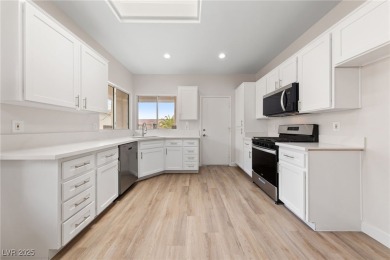 This charming 2-bedroom, 2-bath single-story home offers a on Revere Golf Club in Nevada - for sale on GolfHomes.com, golf home, golf lot