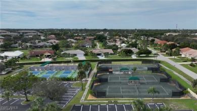 A+ LOCATION! Seller is offering $5,000 towards closing costs! on Spanish Wells Golf and Country Club in Florida - for sale on GolfHomes.com, golf home, golf lot