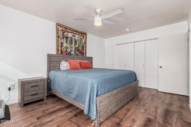 Lovely 2-bedroom, 2 full bath home in the sought-after Sun City on PalmBrook Country Club in Arizona - for sale on GolfHomes.com, golf home, golf lot