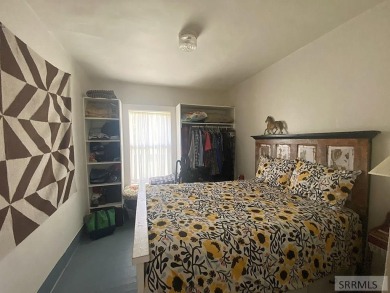 Attractive home in a great location in Mackay, ID. This charming on River Park Golf Course and RV Pk in Idaho - for sale on GolfHomes.com, golf home, golf lot