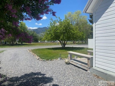 Attractive home in a great location in Mackay, ID. This charming on River Park Golf Course and RV Pk in Idaho - for sale on GolfHomes.com, golf home, golf lot