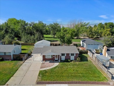 Brick Rambler*Private setting backing golf course with mountain on Schneiters Pebble Brook Golf Course in Utah - for sale on GolfHomes.com, golf home, golf lot