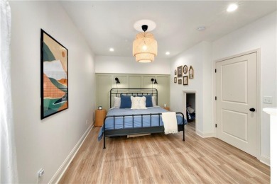Beautiful 5 Bed/4.5 Bath Former Model in Popular Chapel Hill on Heritage Park Golf Course in Kansas - for sale on GolfHomes.com, golf home, golf lot