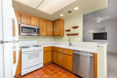 Looking for a condo with a superb floorplan and a comforting on Sun Lakes Country Club in California - for sale on GolfHomes.com, golf home, golf lot