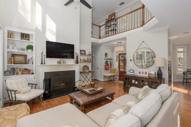 The perfect lake getaway, this charming 3BR/2.5BA Waterside on Great Waters Course At Reynolds Plantation in Georgia - for sale on GolfHomes.com, golf home, golf lot