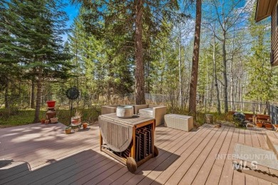 Charming Family Home on .34 Acres in the Heart of McCall! on McCall Municipal Golf Course in Idaho - for sale on GolfHomes.com, golf home, golf lot