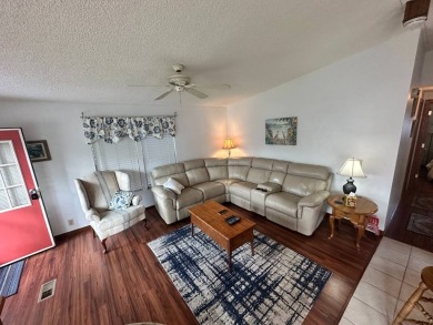 Lot Rent $1037.00  This well cared for 2 bedrooms, 2 bathrooms on Del Tura Golf and Country Club in Florida - for sale on GolfHomes.com, golf home, golf lot