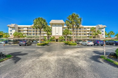 This beautifully updated 55+ condo will not disappoint. The on Boca Dunes Golf and Country Club in Florida - for sale on GolfHomes.com, golf home, golf lot