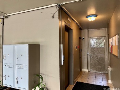 TURN KEY, MOVE-IN CONDITION, FEE SIMPLE. Spacious Studio, 1 bath on Ala Wai Golf Course in Hawaii - for sale on GolfHomes.com, golf home, golf lot
