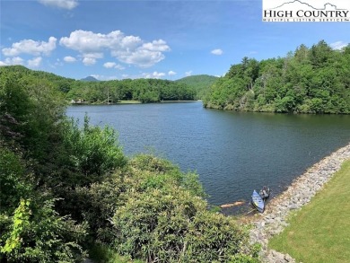Linville Living with Grandfather Mountain Views! Charming 2BR/1 on Land Harbor Golf Course in North Carolina - for sale on GolfHomes.com, golf home, golf lot