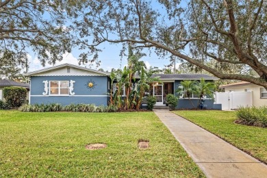 LOCATION, LOCATION, LOCATION! Welcome to this beautifully on The Renaisssance Vinoy Golf Club in Florida - for sale on GolfHomes.com, golf home, golf lot