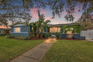 LOCATION, LOCATION, LOCATION! Welcome to this beautifully on The Renaisssance Vinoy Golf Club in Florida - for sale on GolfHomes.com, golf home, golf lot