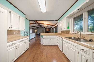 13 Ensenada is located on the 18th fairway of the beautiful De on DeSoto Golf Course in Arkansas - for sale on GolfHomes.com, golf home, golf lot