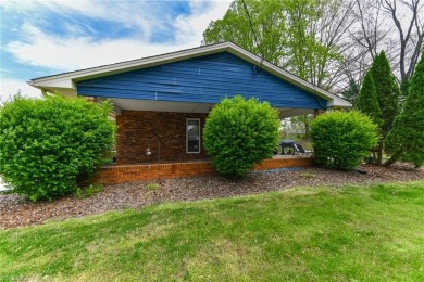 GREAT OPPORTUNITY in Pine Knolls golfing community.  This brick on Pine Knolls Golf Course in North Carolina - for sale on GolfHomes.com, golf home, golf lot