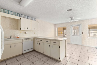 Under contract-accepting backup offers. Location, Convenience on On Top of the World Golf Course in Florida - for sale on GolfHomes.com, golf home, golf lot