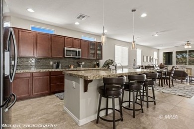 Discover this beautiful, gently lived-in home in Desert Ridge! on The Oasis Golf Club in Nevada - for sale on GolfHomes.com, golf home, golf lot