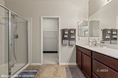 Discover this beautiful, gently lived-in home in Desert Ridge! on The Oasis Golf Club in Nevada - for sale on GolfHomes.com, golf home, golf lot