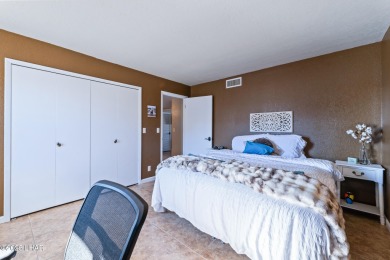 Discover this beautiful home located in the highly desirable on London Bridge Golf Course in Arizona - for sale on GolfHomes.com, golf home, golf lot