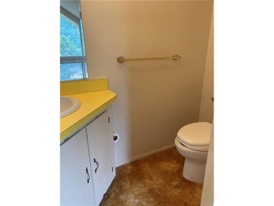 Affordable Lakeview Home with character. Older home in good on Holiday Island Executive Golf Course in Arkansas - for sale on GolfHomes.com, golf home, golf lot