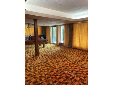 Affordable Lakeview Home with character. Older home in good on Holiday Island Executive Golf Course in Arkansas - for sale on GolfHomes.com, golf home, golf lot