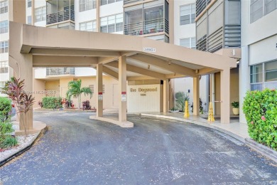 YOU'LL LOVE THIS MOVE-IN READY 2 BEDROOM, 2 BATH CONDO LOCATED on Pembroke Lakes Golf Club in Florida - for sale on GolfHomes.com, golf home, golf lot