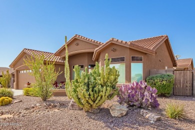 Come see this charming, single-level, 2 bd+den/ 2ba home  in the on Sunland Springs Golf Course  in Arizona - for sale on GolfHomes.com, golf home, golf lot