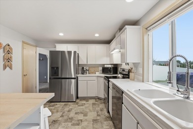 Welcome Home! Cul-de-sac living at its best in Big Sky, just 2 on The Fairways at West Terrace in Washington - for sale on GolfHomes.com, golf home, golf lot