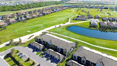 This is the one you've been waiting for! TASTEFULLY DECORATED on Lakewood National Golf Club in Florida - for sale on GolfHomes.com, golf home, golf lot