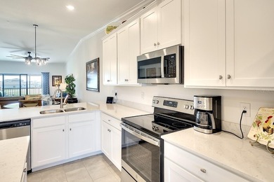 This is the one you've been waiting for! TASTEFULLY DECORATED on Lakewood National Golf Club in Florida - for sale on GolfHomes.com, golf home, golf lot