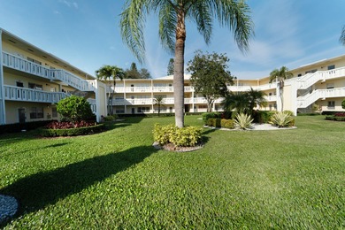Lovely 2 bd, 1.5 bth condo in famous Boca Raton, FL.  Beach is on Southwinds Golf Course in Florida - for sale on GolfHomes.com, golf home, golf lot