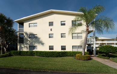 Lovely 2 bd, 1.5 bth condo in famous Boca Raton, FL.  Beach is on Southwinds Golf Course in Florida - for sale on GolfHomes.com, golf home, golf lot
