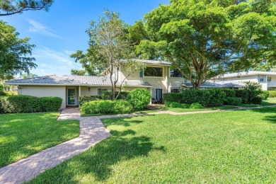 This lavishly remodeled Westgate townhouse boasts two bedrooms on Delray Dunes Golf and Country Club in Florida - for sale on GolfHomes.com, golf home, golf lot