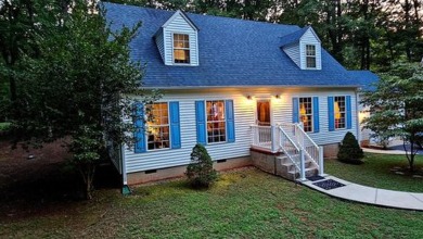 Welcome to Hummingbird Cottage! This 3-BR, 2-bathroom home is on Kinderton Country Club in Virginia - for sale on GolfHomes.com, golf home, golf lot