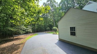 Welcome to Hummingbird Cottage! This 3-BR, 2-bathroom home is on Kinderton Country Club in Virginia - for sale on GolfHomes.com, golf home, golf lot