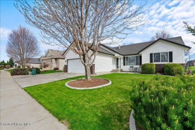 Immaculate and beautifully updated rancher on a large lot on Prairie Falls Golf Club in Idaho - for sale on GolfHomes.com, golf home, golf lot