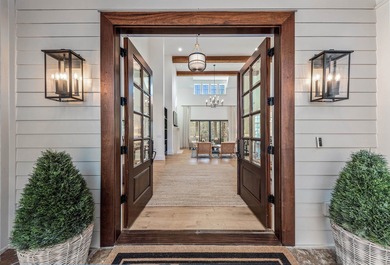 Lake Life Elevated! This move-in ready property offers the best on Reynolds Lake Oconee - The Oconee in Georgia - for sale on GolfHomes.com, golf home, golf lot