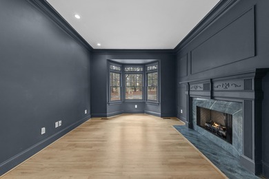 LAKE VIEWS AND A PREMIER GREAT WATERS LOCATION PRESENT AN on Great Waters Course At Reynolds Plantation in Georgia - for sale on GolfHomes.com, golf home, golf lot