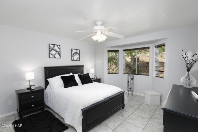 Beautiful ground floor 2 bedroom, 2 bath condo, with a garage on London Bridge Golf Course in Arizona - for sale on GolfHomes.com, golf home, golf lot