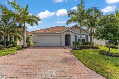 **Welcome to Your Dream Home in the Heart of Fort Myers!**

 on Eastwood Golf Course in Florida - for sale on GolfHomes.com, golf home, golf lot