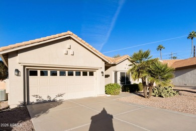 Pristine 2BR, 2BA expanded Cortez model in the active adult on Sun Lakes Country Club in Arizona - for sale on GolfHomes.com, golf home, golf lot