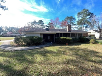 Charming 4BR/3BA Home in Prime Location!   This  home is on Southwestern Golf Links in Georgia - for sale on GolfHomes.com, golf home, golf lot