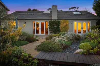Gorgeous Single Level Solana Beach Stunner! Meticulously on Lomas Santa Fe Executive Golf Course in California - for sale on GolfHomes.com, golf home, golf lot