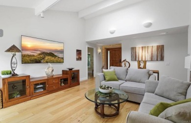 Gorgeous Single Level Solana Beach Stunner! Meticulously on Lomas Santa Fe Executive Golf Course in California - for sale on GolfHomes.com, golf home, golf lot