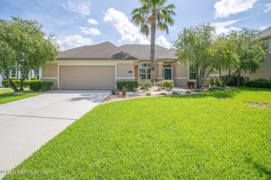 Enjoy ease and comfort in this home, with a new water heater on Eagle Landing Golf Club in Florida - for sale on GolfHomes.com, golf home, golf lot