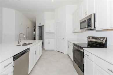 Beautifully appointed 2 bed + den, 2 bath Veranda condo. This on  in Florida - for sale on GolfHomes.com, golf home, golf lot